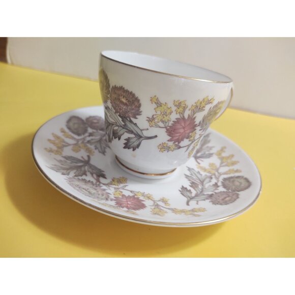 WEDGWOOD TEA CUP AND SAUCER - "LICHFIELD" - BONE CHINA - ENGLAND - Picture 4 of 11